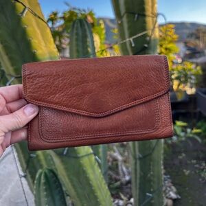 Fossil brown leather wallet